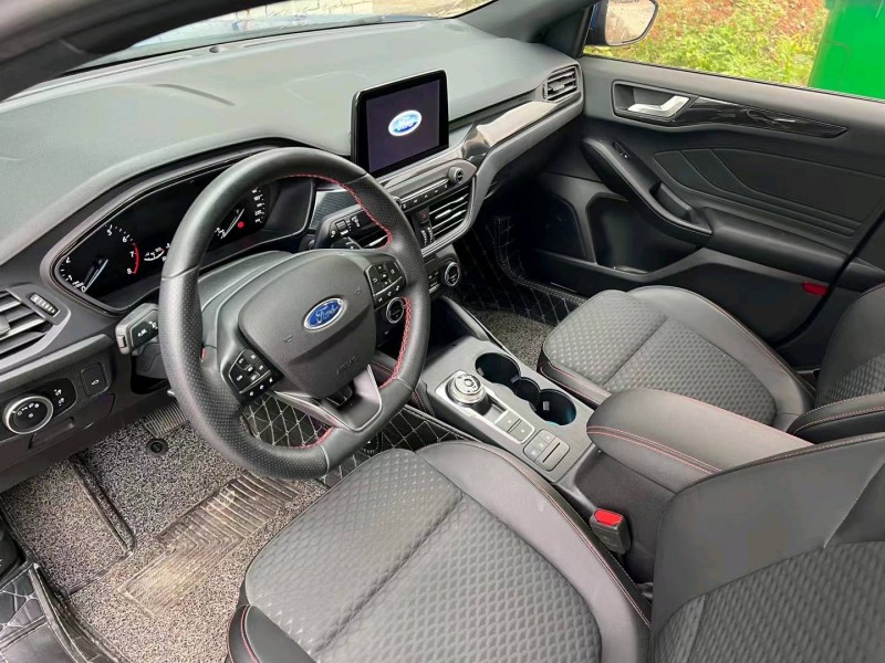 宜春19年福特福克斯6