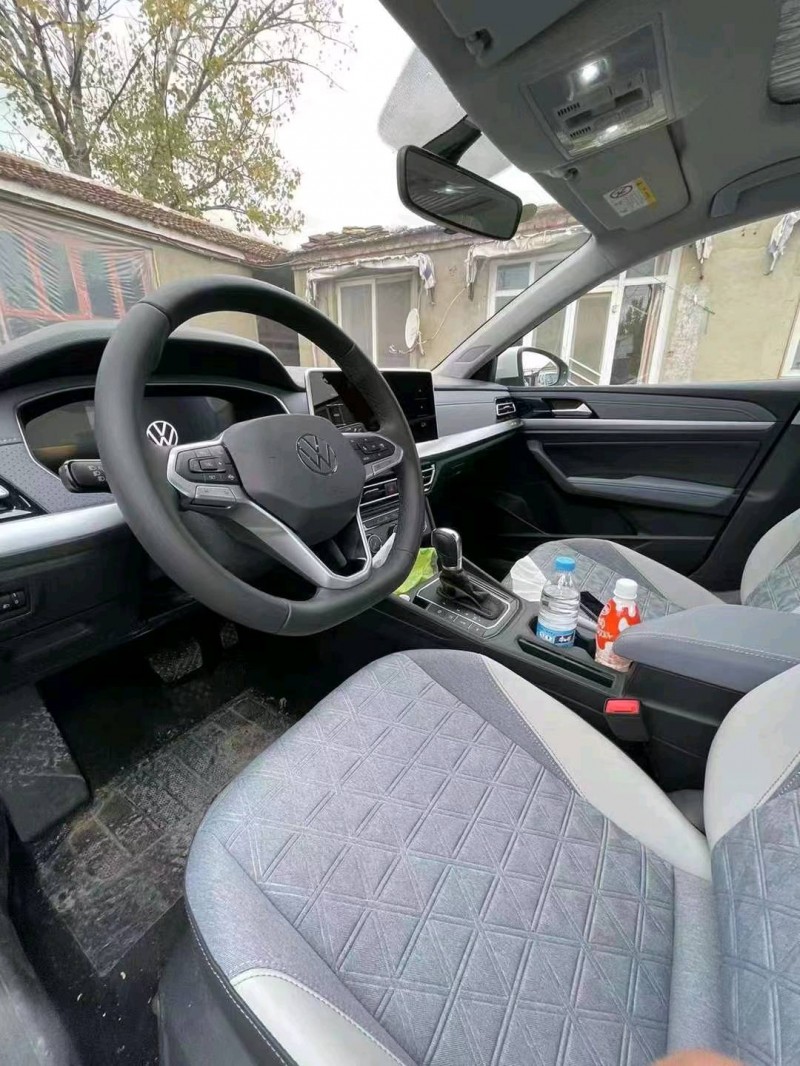 邯郸22年大众朗逸4