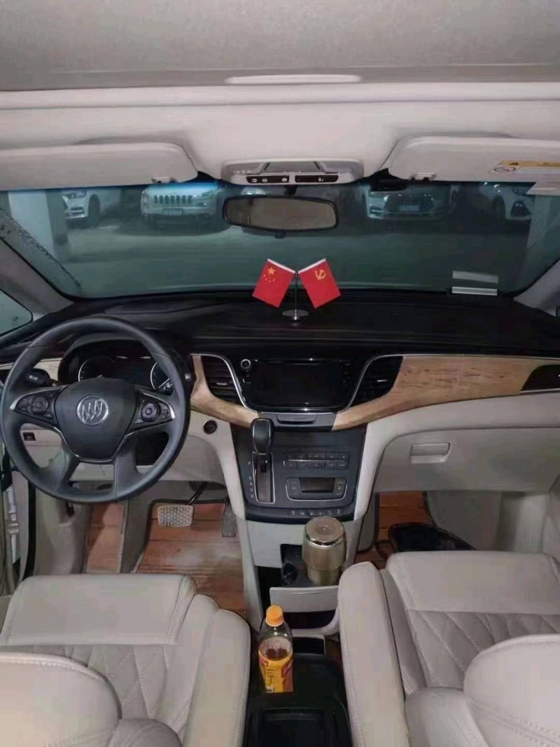 重庆19年别克GL83