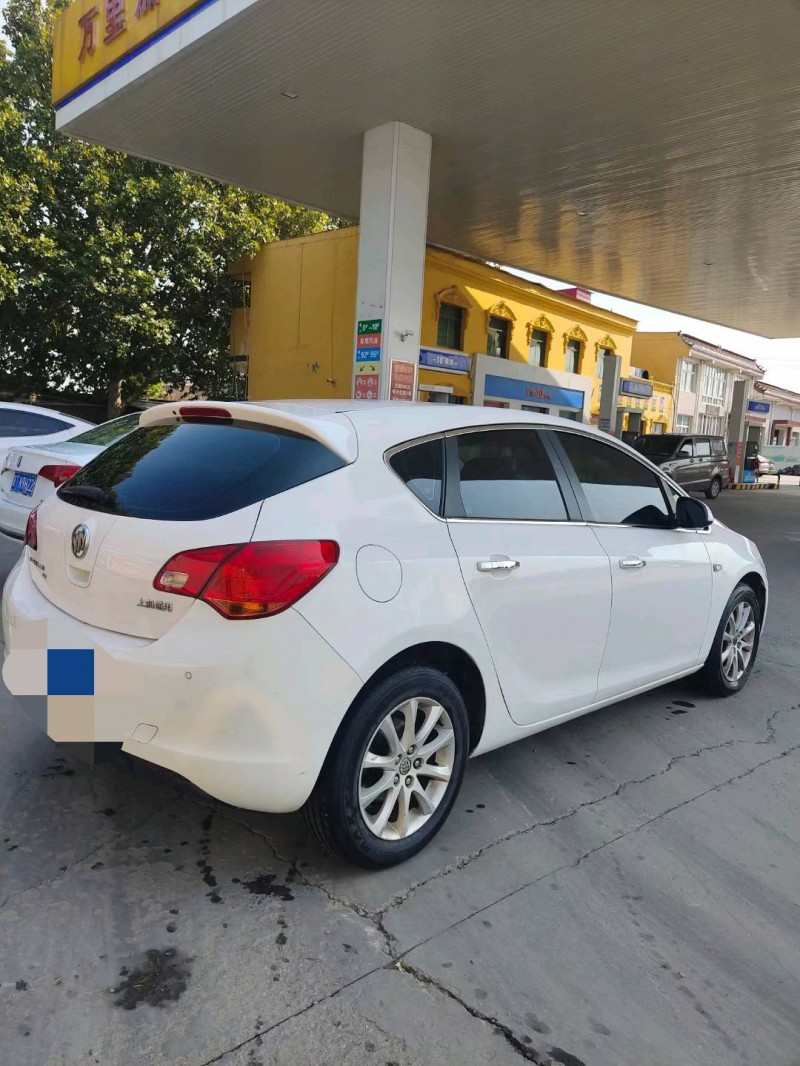 保定14年别克英朗5