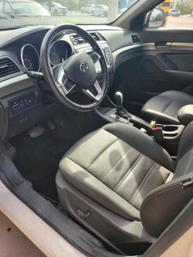 邯郸16年北汽绅宝X654