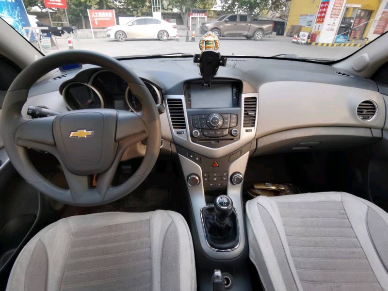 保定13年雪佛兰科鲁兹5