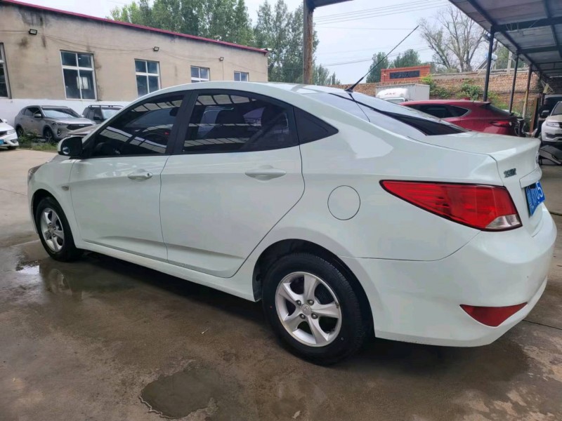 邯郸16年现代瑞纳6