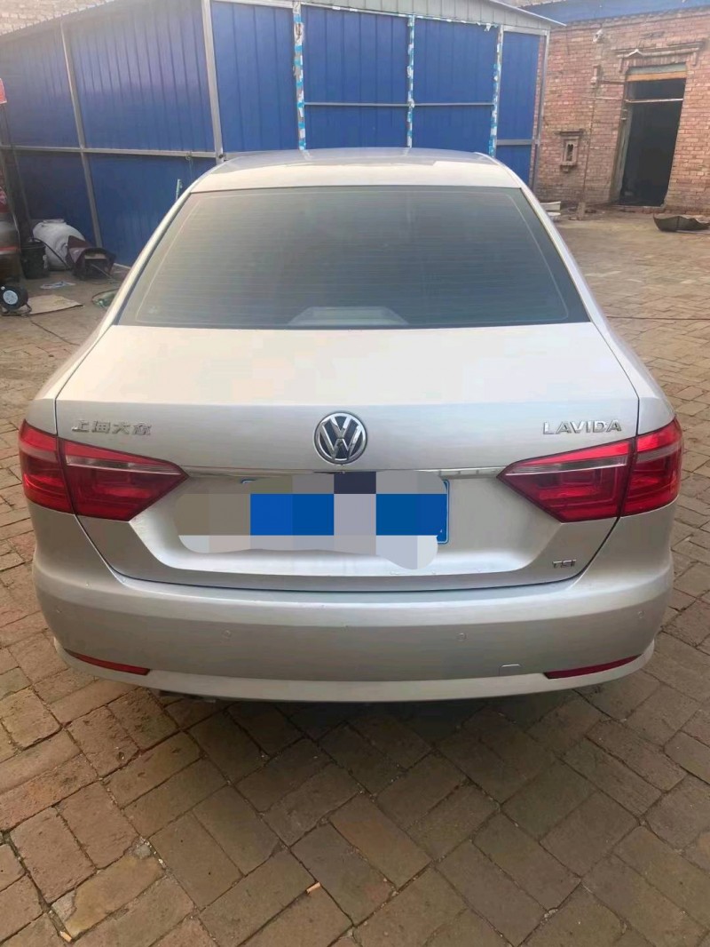 保定14年大众朗逸8