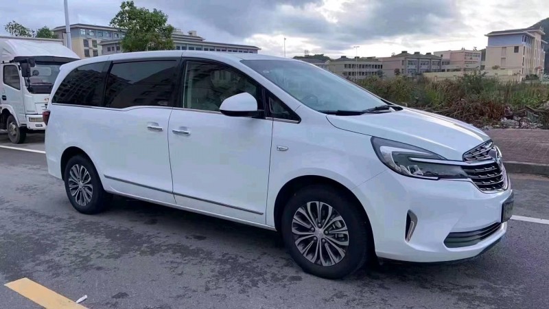 嘉兴21年别克GL83