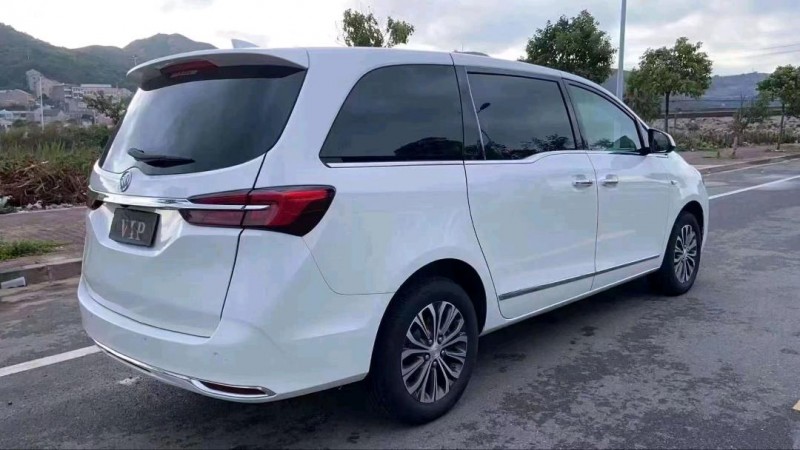 嘉兴21年别克GL88