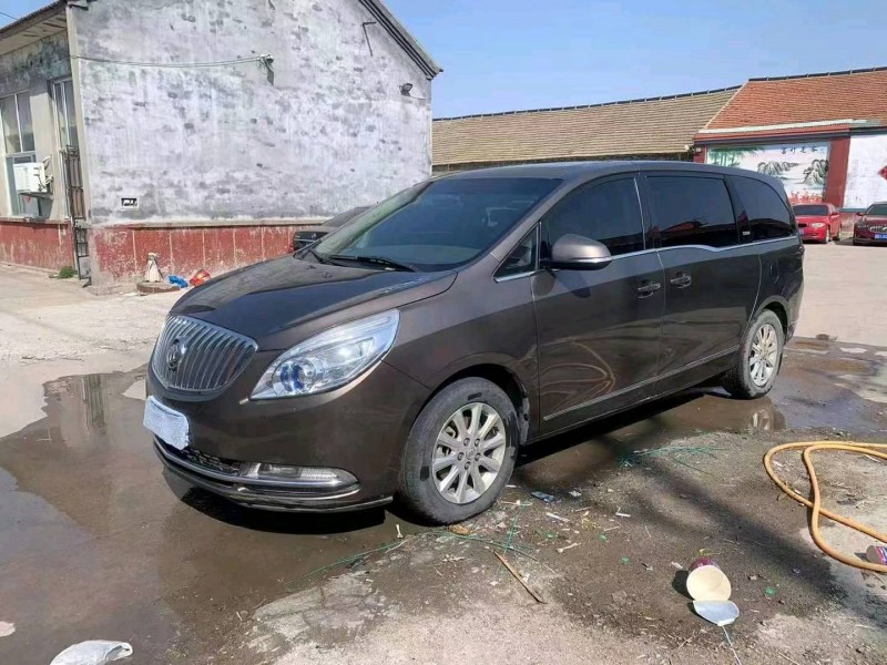 济南13年别克GL86