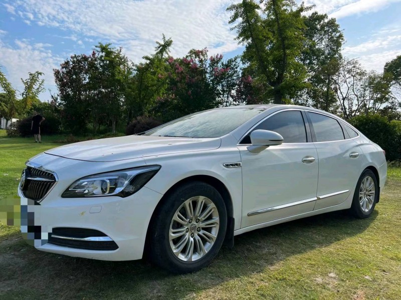 徐州16年别克君越2