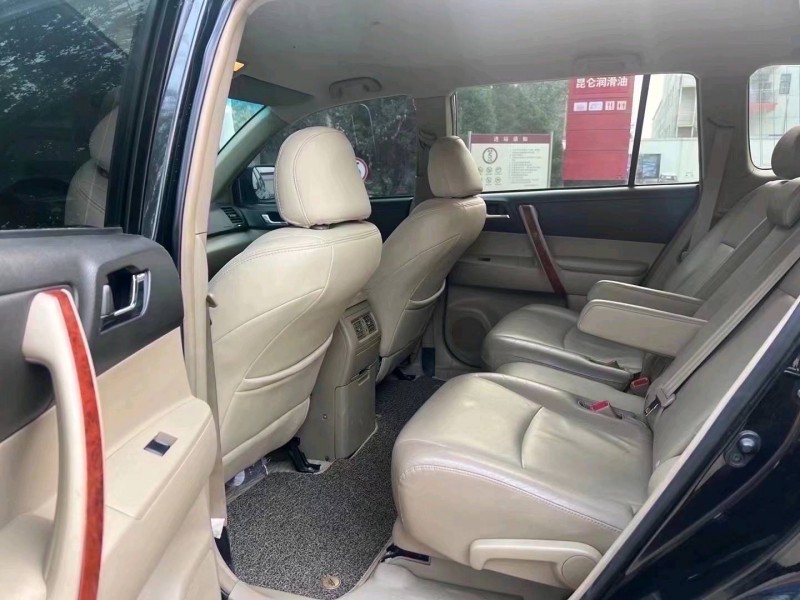 邯郸11年丰田汉兰达2