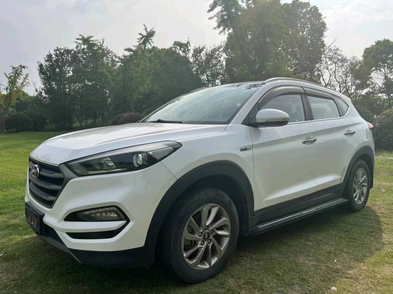 泰州16年现代途胜2