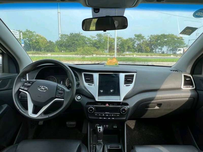 泰州16年现代途胜5