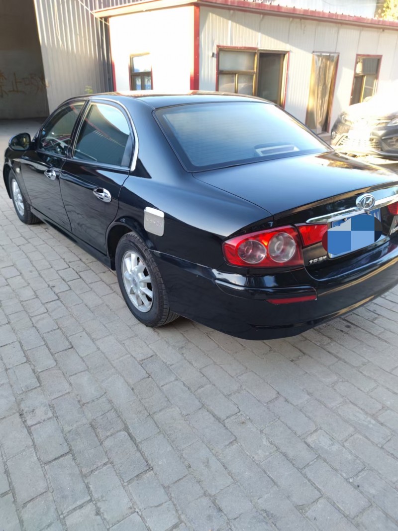 保定16年现代名驭7