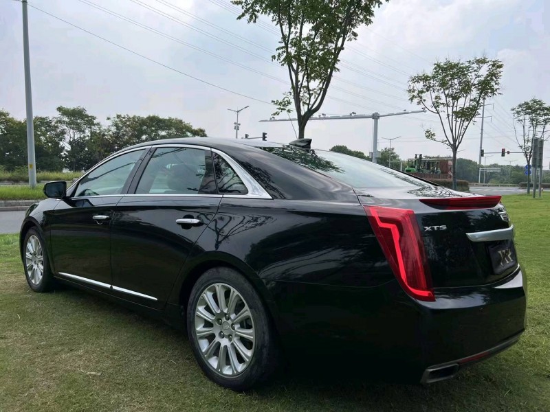 泰州17年凯迪拉克XTS7