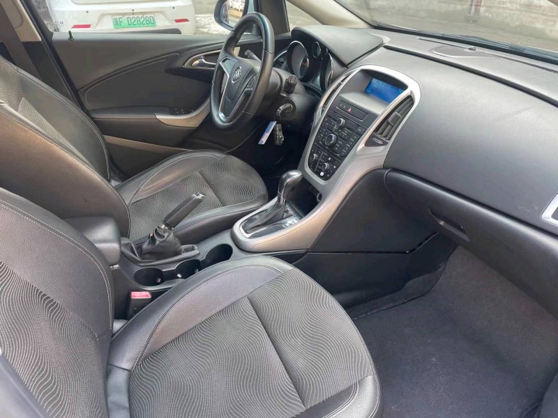 保定11年别克英朗9