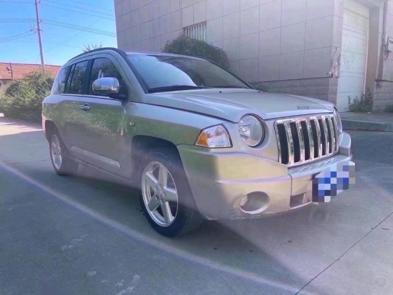 济南10年Jeep指南者3