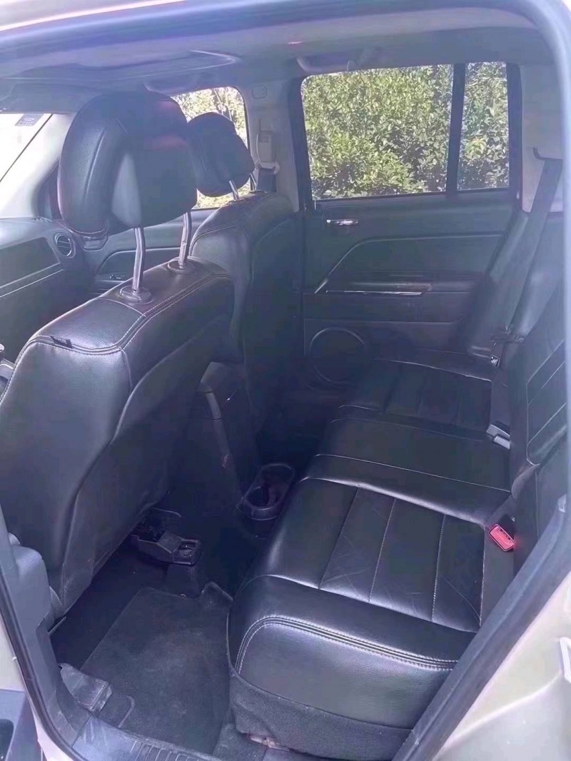 济南10年Jeep指南者9