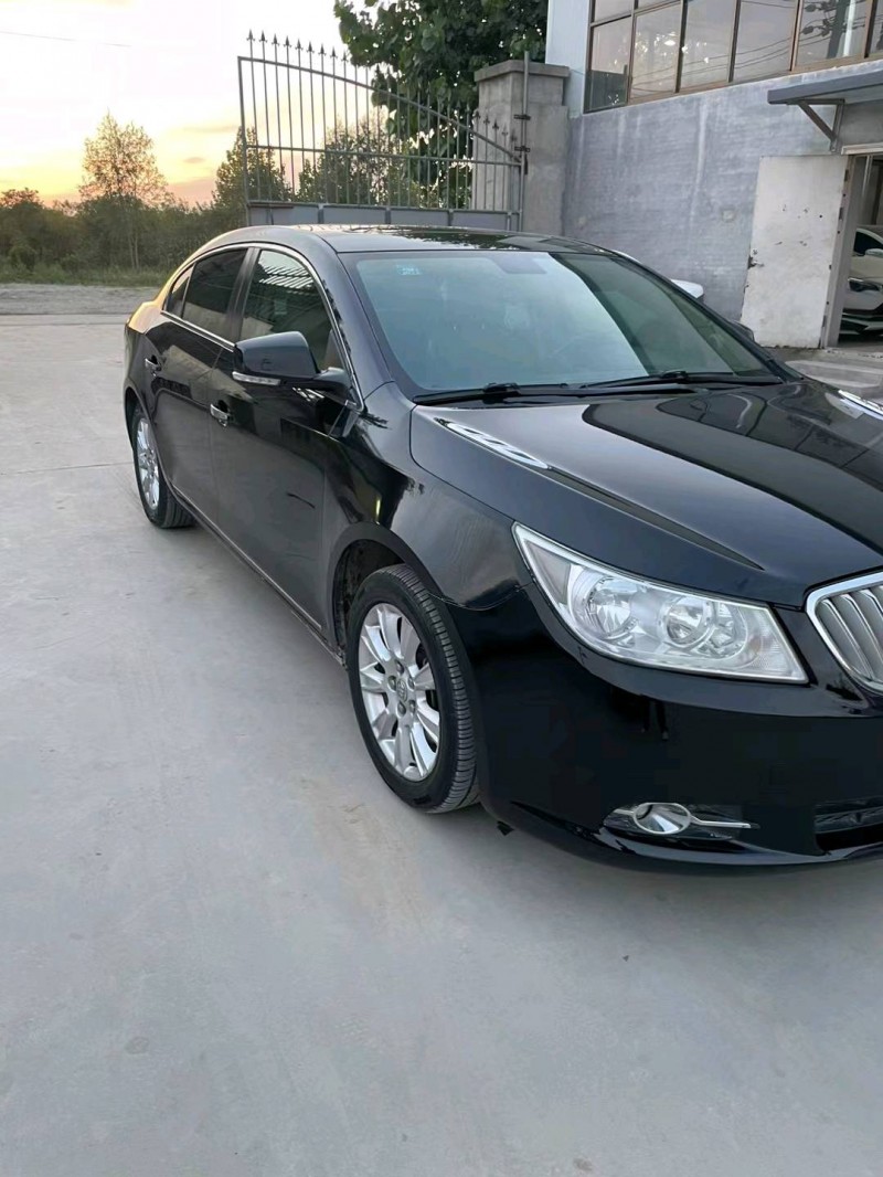 保定10年别克君越2