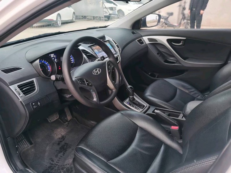 保定17年大众朗动6