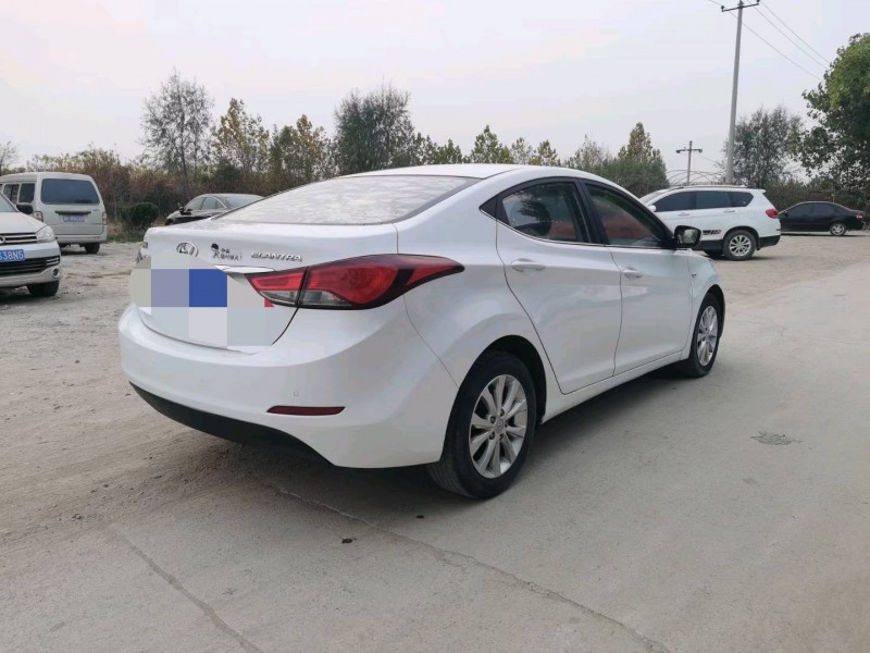 保定17年大众朗动9