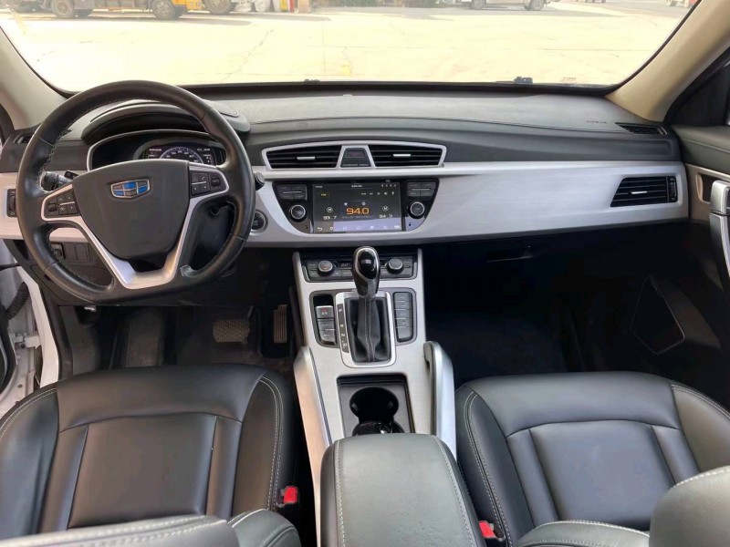 保定17年吉利博越6