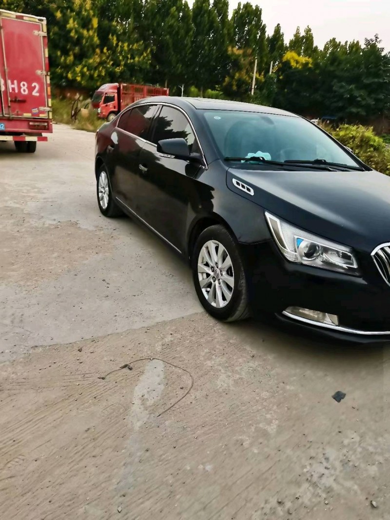 聊城15年别克君越3