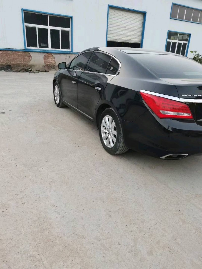 聊城15年别克君越7