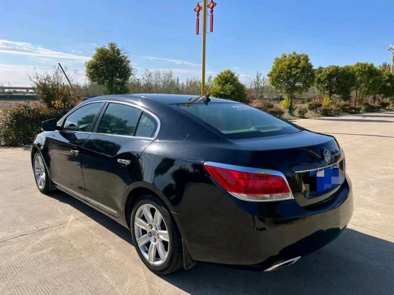 盐城10年别克君越5