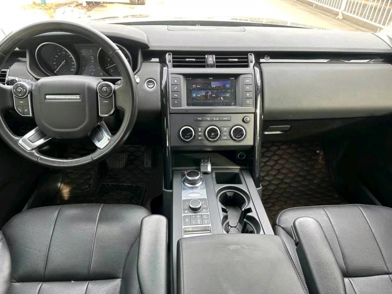 青岛18年路虎发现6