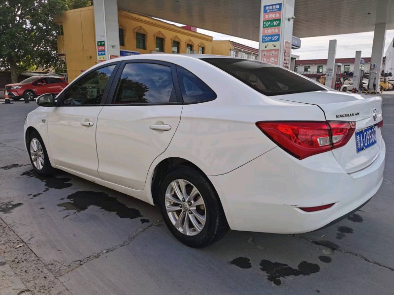 保定16年别克英朗8