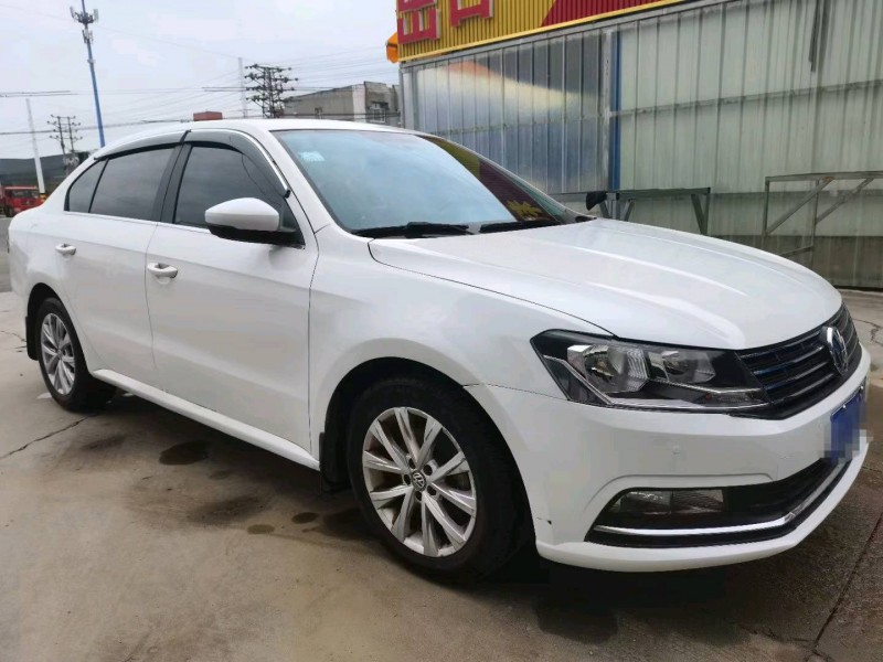 保定17年大众朗逸7