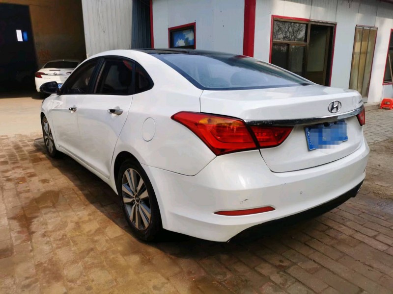 保定15年现代名图3