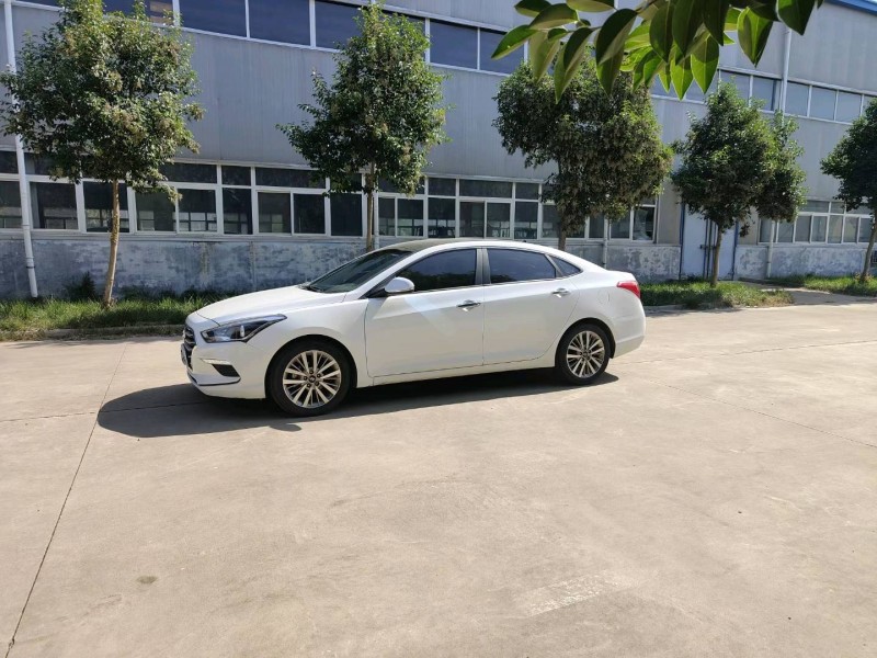 北京20年现代名图2