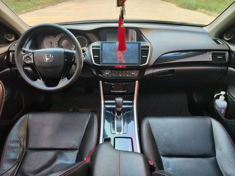 北京18年本田雅阁6