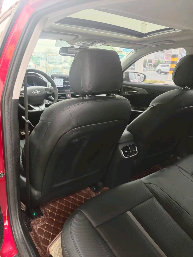 保定19年现代菲斯塔6