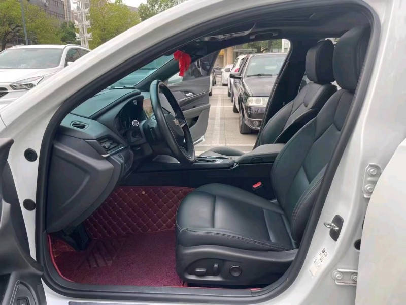 济宁20年凯迪拉克CT44