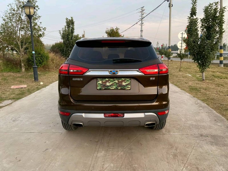 徐州17年吉利博越9