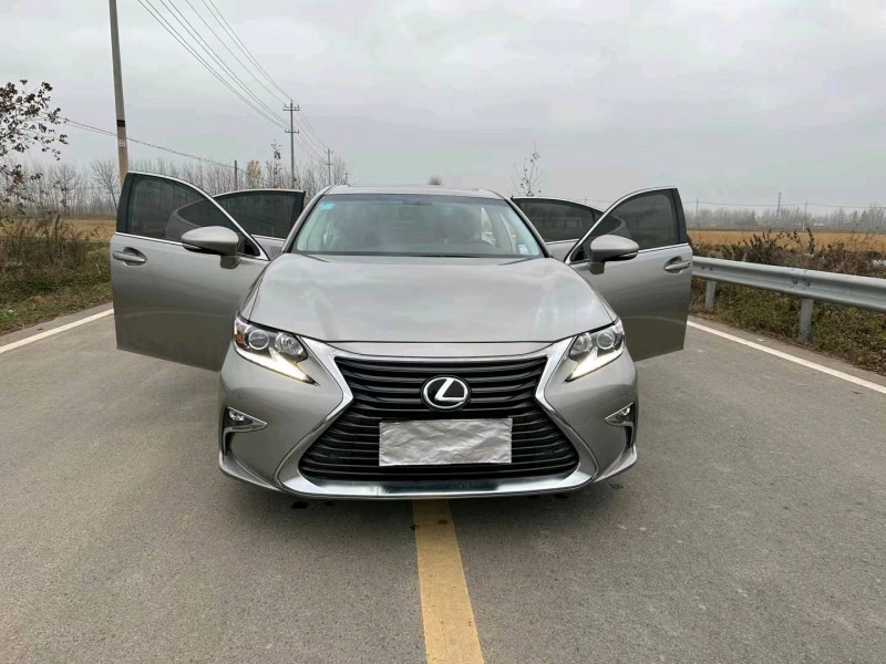 徐州18年雷克萨斯ES2