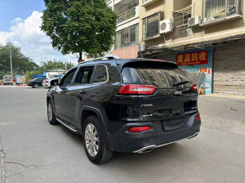 珠海18年Jeep自由光6
