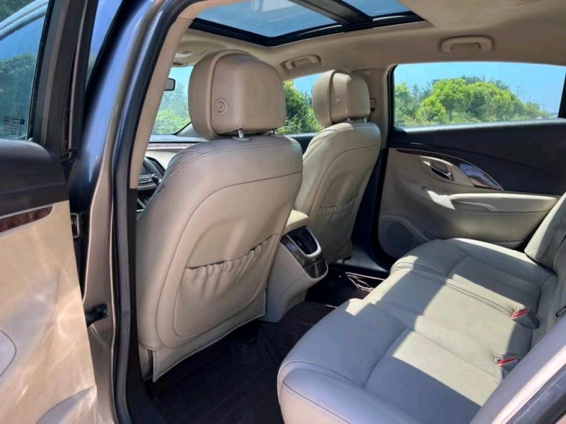 盐城15年别克君越7