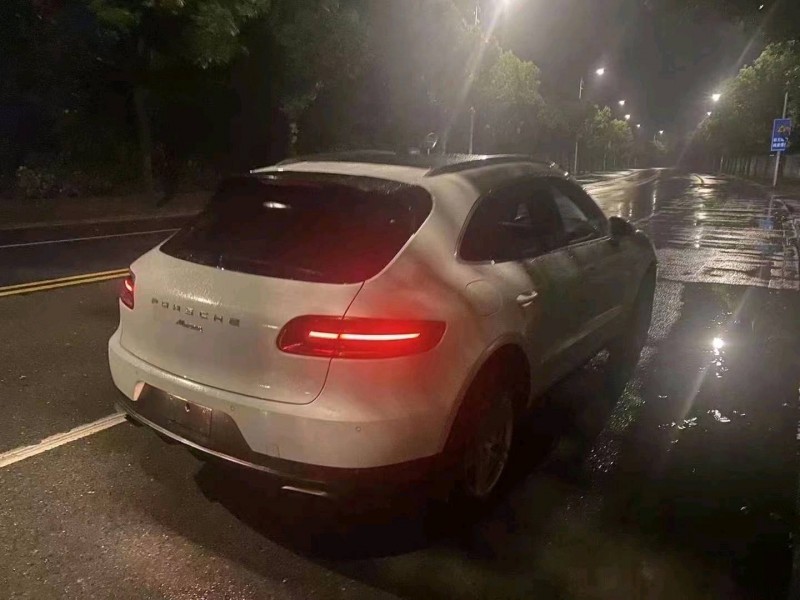 苏州15年保时捷Macan5