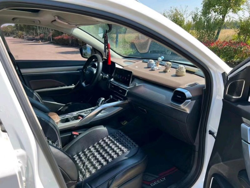 盐城19年吉利缤越7