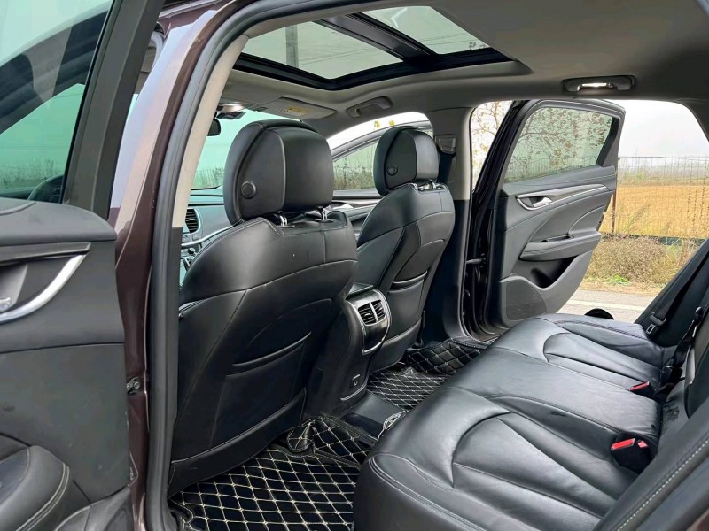 徐州18年别克君越3