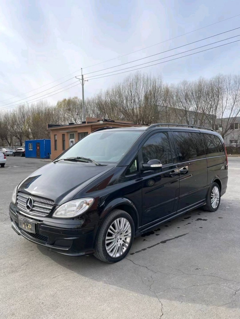 沈阳11年奔驰唯雅诺2