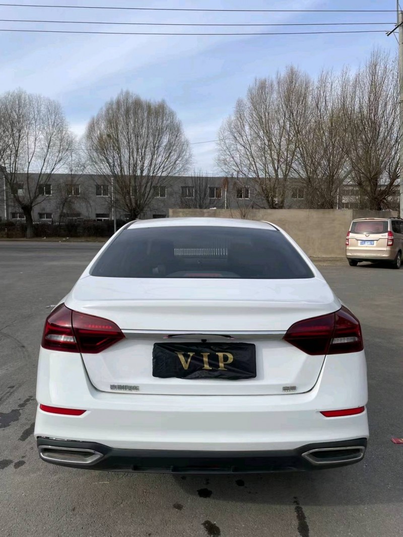 沈阳21年吉利帝豪8
