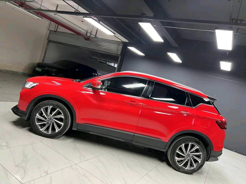 成都19年吉利缤越3