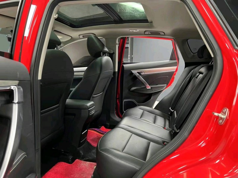 成都19年吉利缤越9