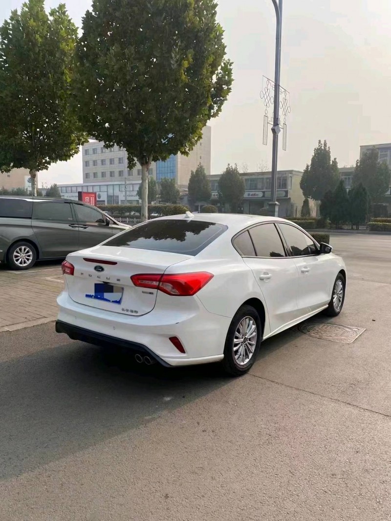 广州20年福特福克斯2