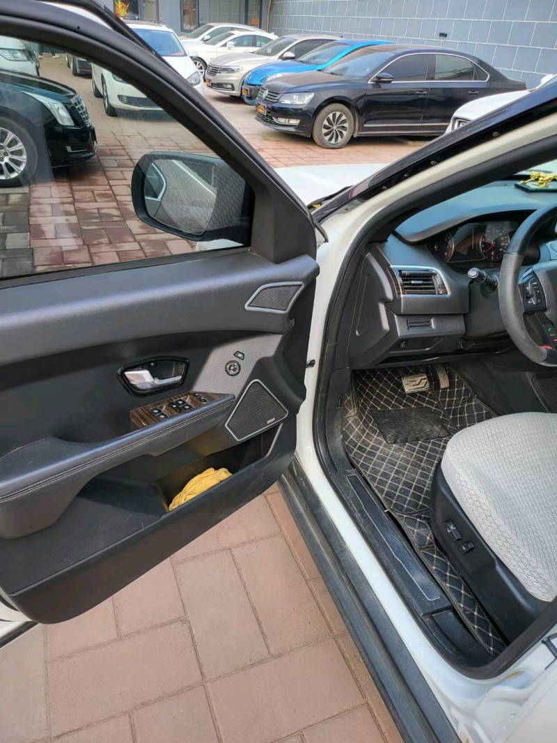 保定16年陆风X72