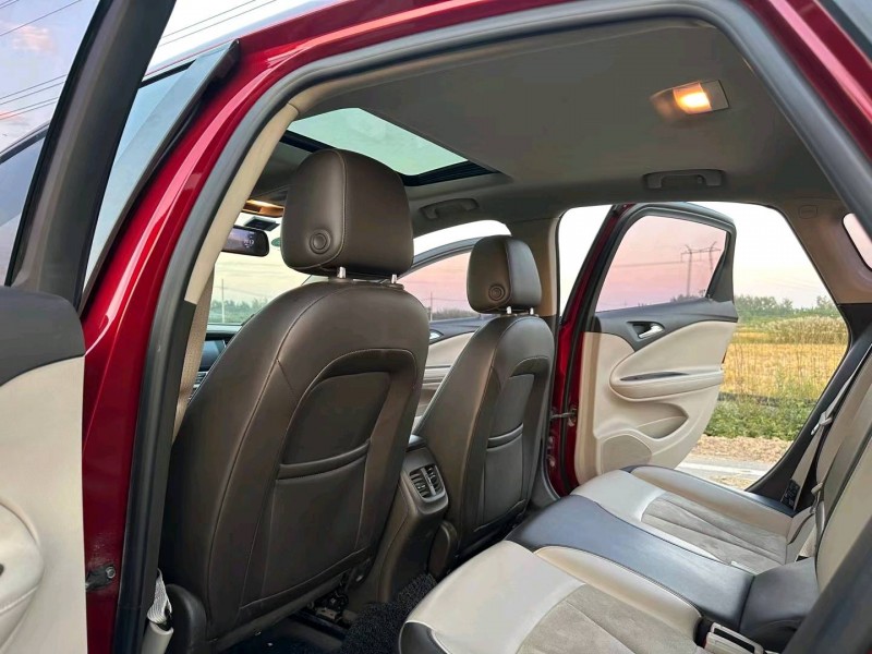 徐州16年别克威朗6