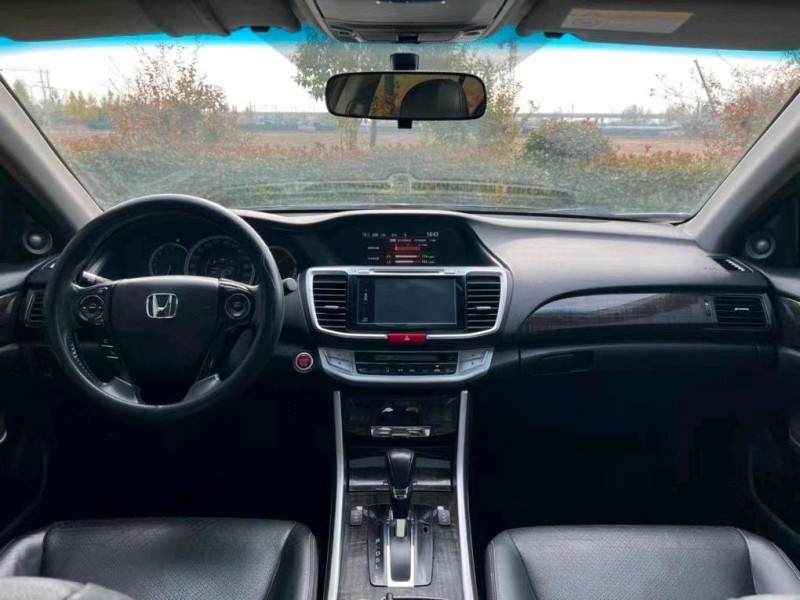 盐城14年本田雅阁7